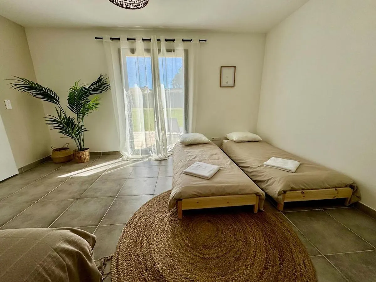 Villa Pinea Avec Piscine Chauffee En Provence Le Muy Francie